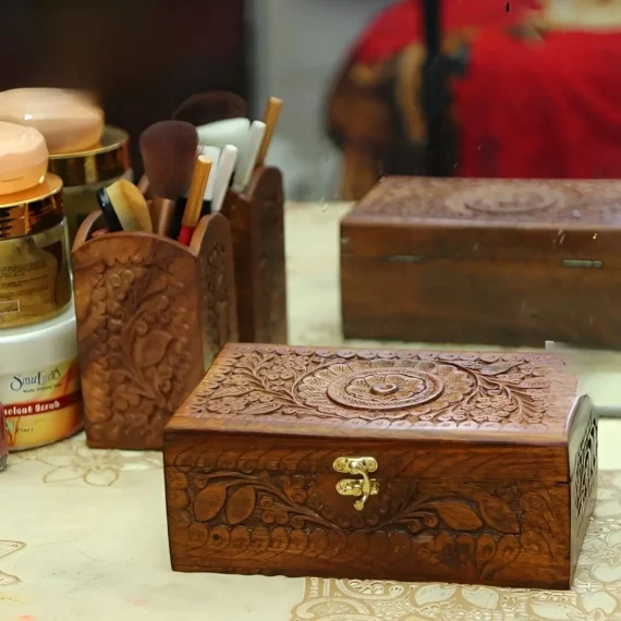 hand carwing Jewelry Box